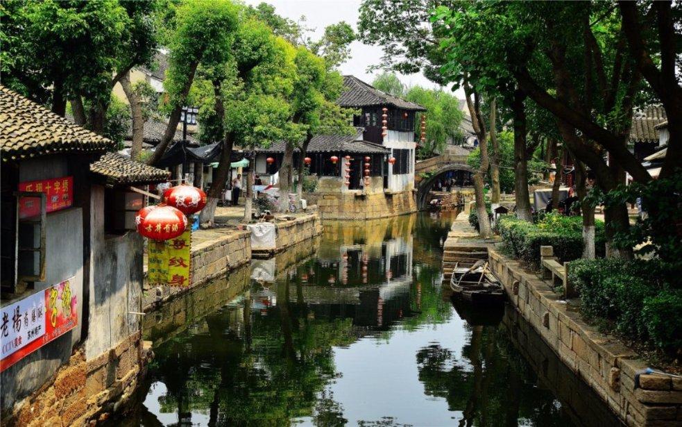 沙漠前行